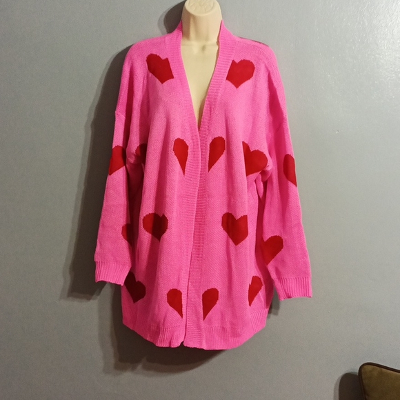 SHEIN Plus heart pattern pink with red ♥️ heart pattern cardigan duster. - Picture 7 of 17